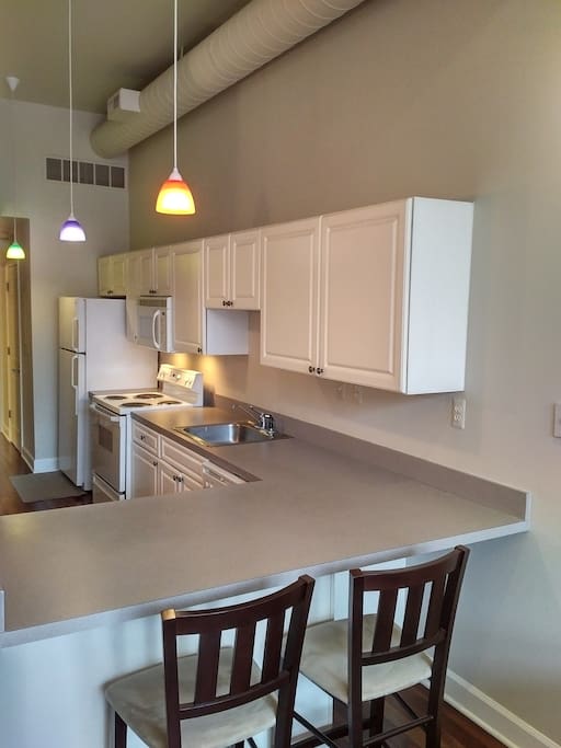 Kitchen / Bar