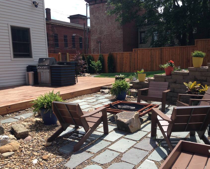 Outdooor fire pit