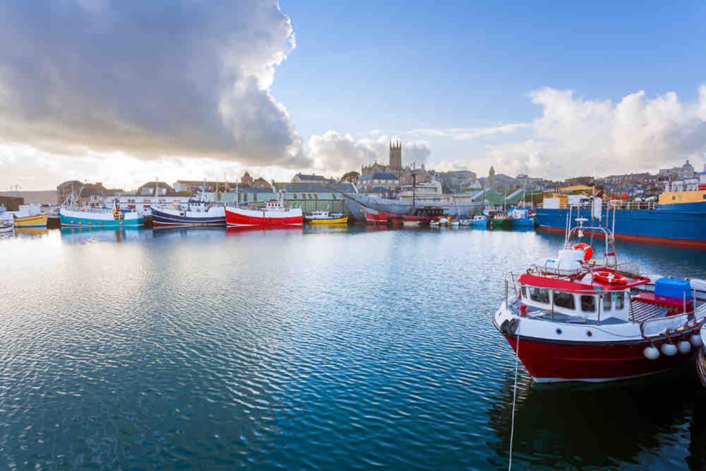 Stunning Town Centre Penthouse~Sea Views~ Penzance