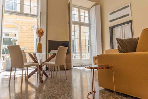 Popular Airbnb listing: Aesthetic Loft 100m Acquario in Genova