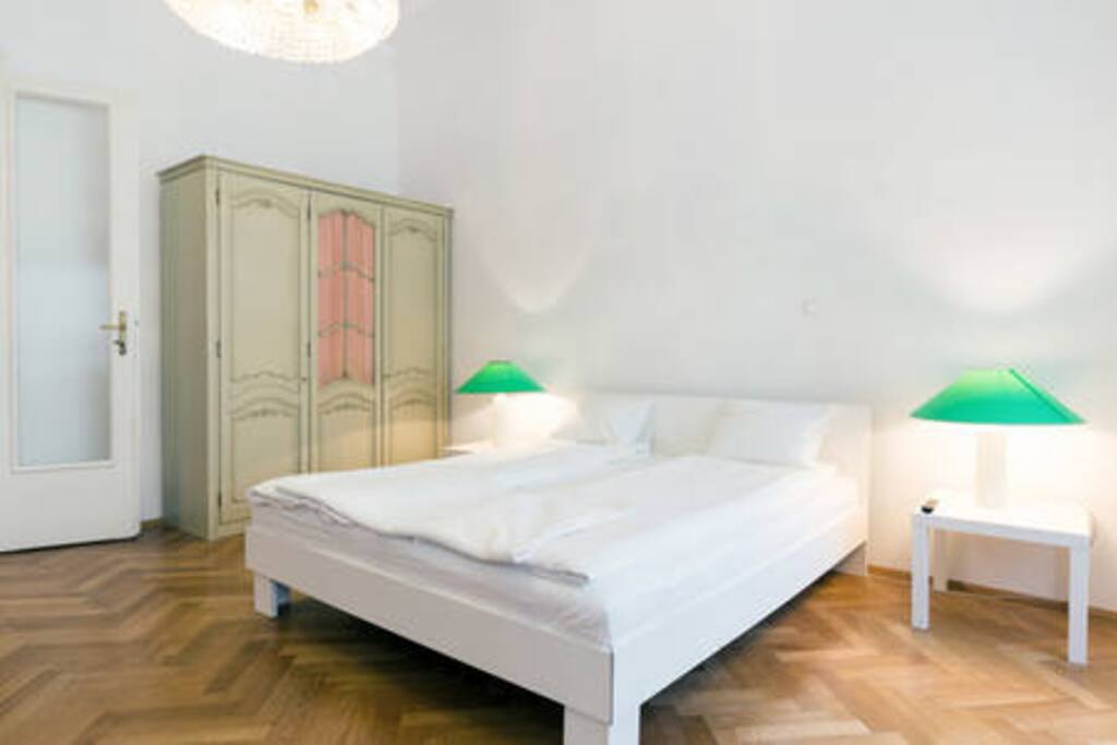 Bedroom sleeps 2