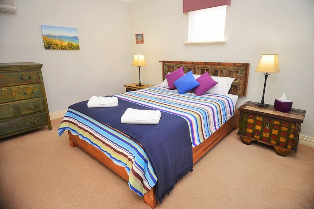 Main Bedroom with en suite and walk in robe.