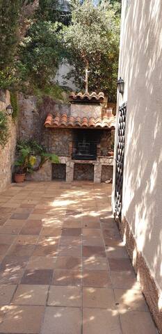 Villa with sea views, private pool, near beach gallery image 2