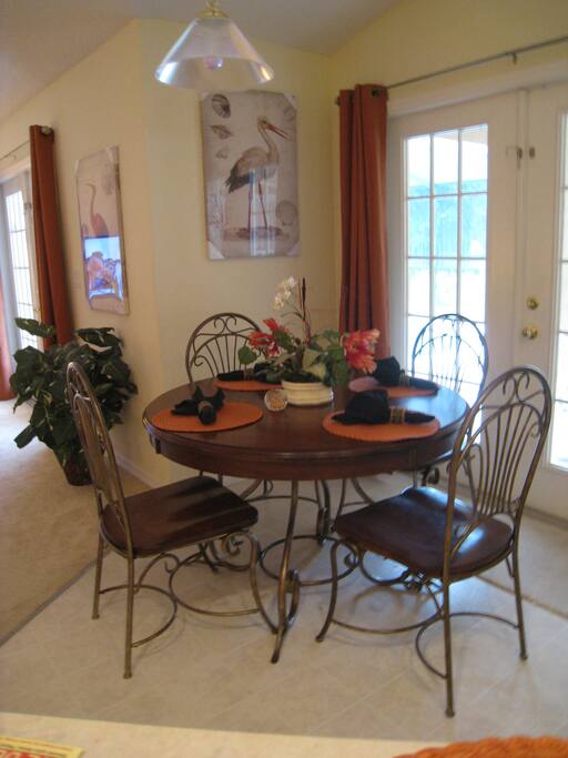 Nook table
