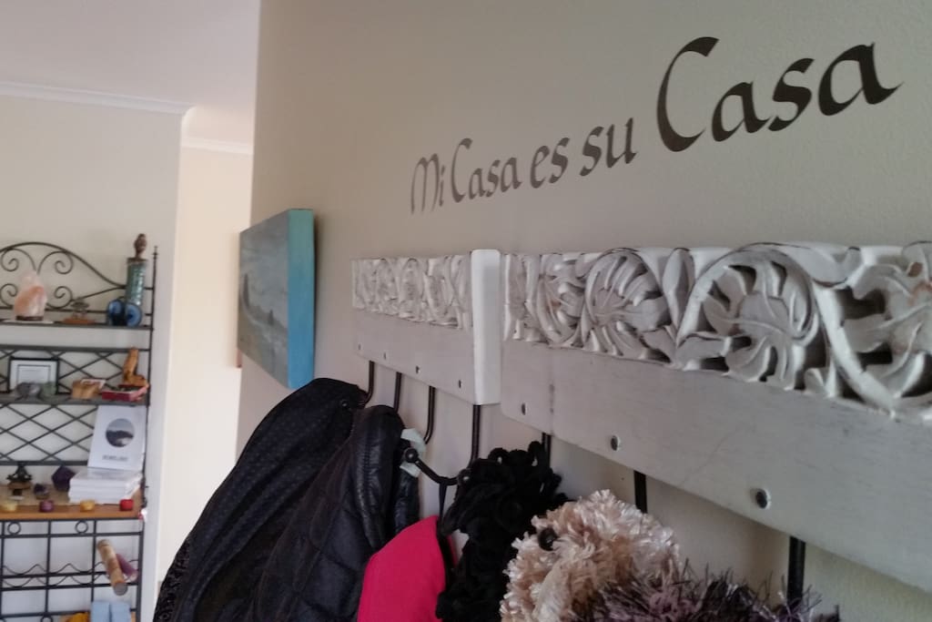 Entry. Mi Casa es su Casa translates: My Home is your Home