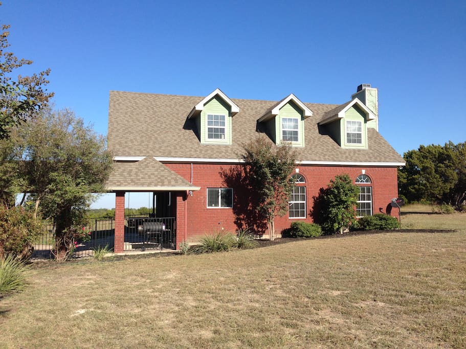This is the guest house where visitors will stay.