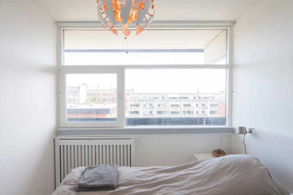 Bed room