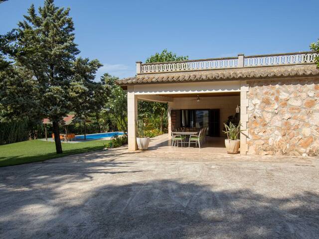 El Bosque, Holiday country house in Las Palmeras, Llucmajor, Majorca gallery image 5