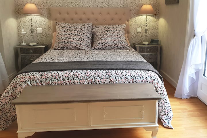 140X190舒适的床上用品房