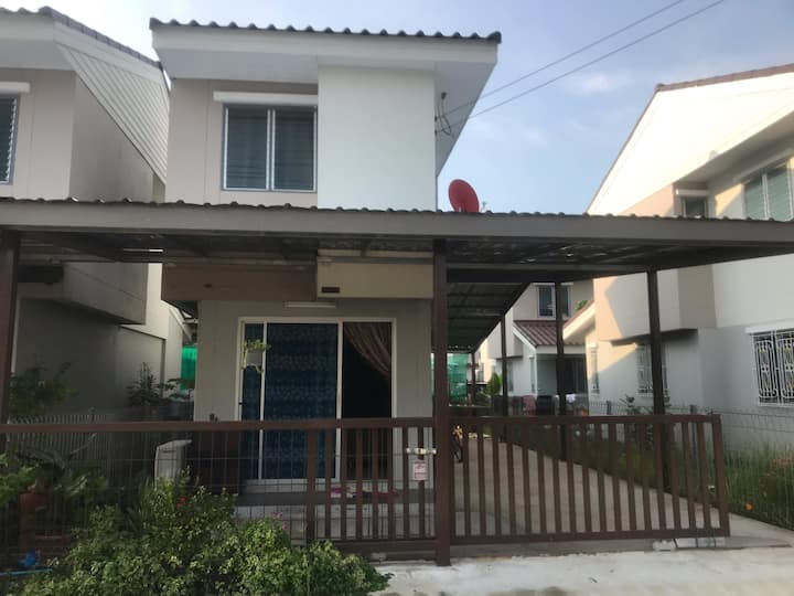 BK House Buriram 1BR 1Bath 3P (10 km from Arena)