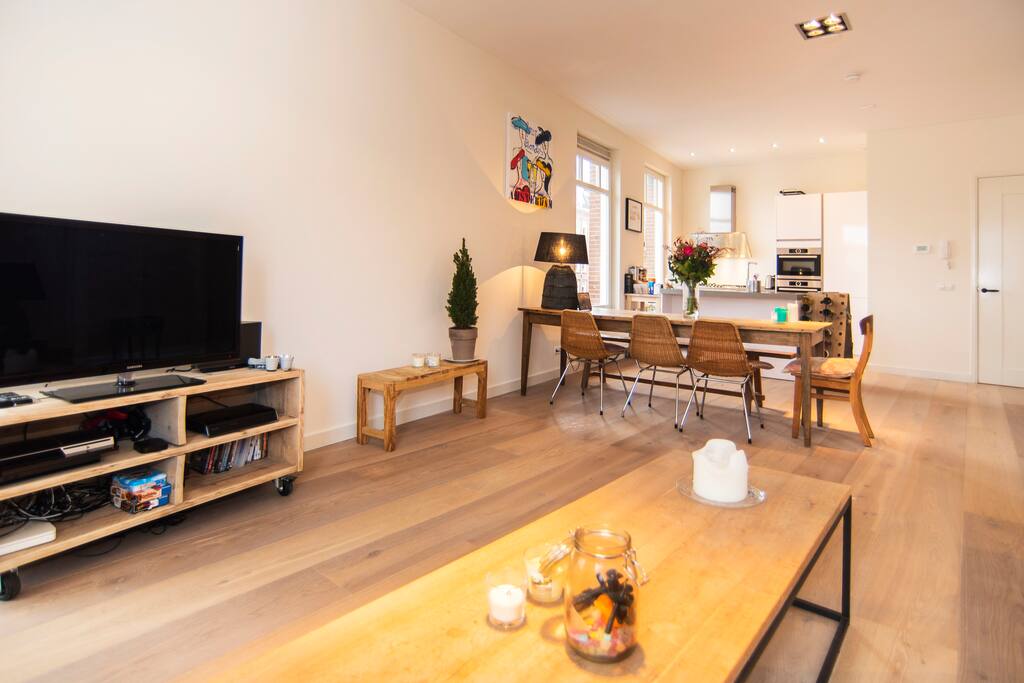 Living room, dining area & kitchen
