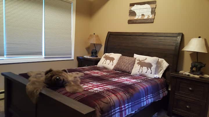 Upstairs queen bedroom