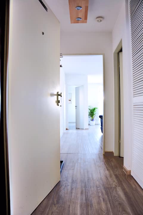 Time out from everyday life - beautiful, modern apartment by the lake