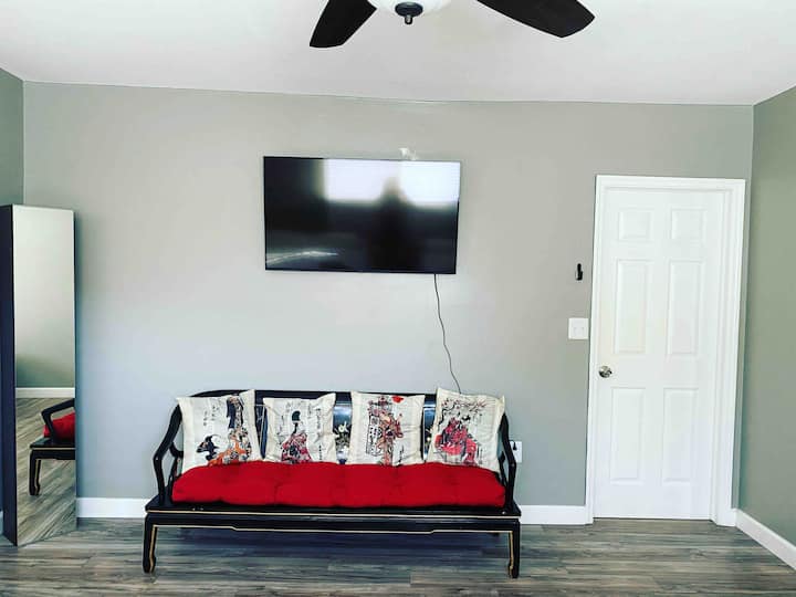 Beautiful & Luxurious, 2 Queen Bed W/ Private Bath - South Miami, FL