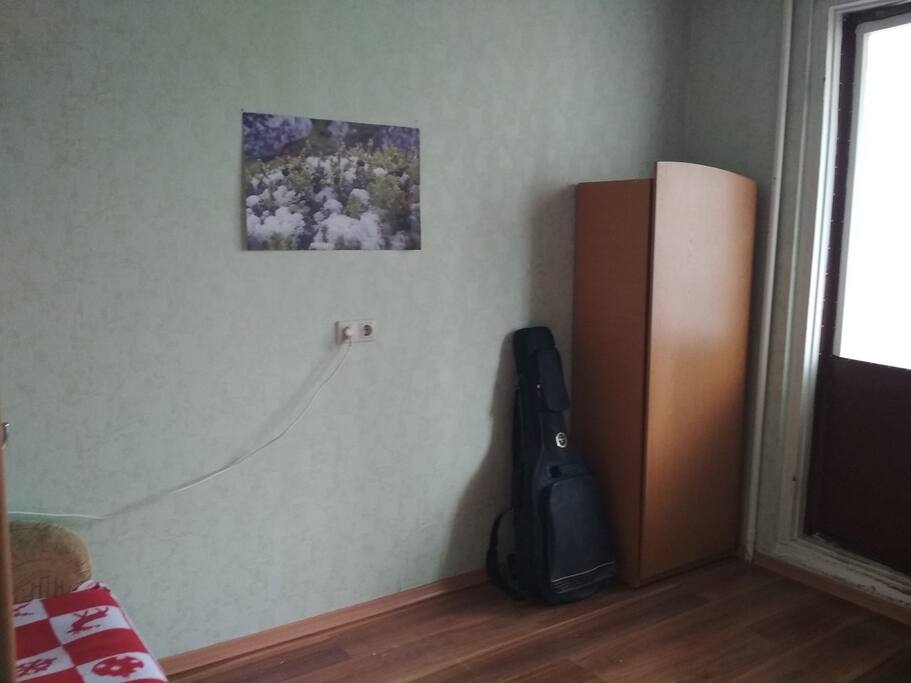 Спальная комната левая сторона