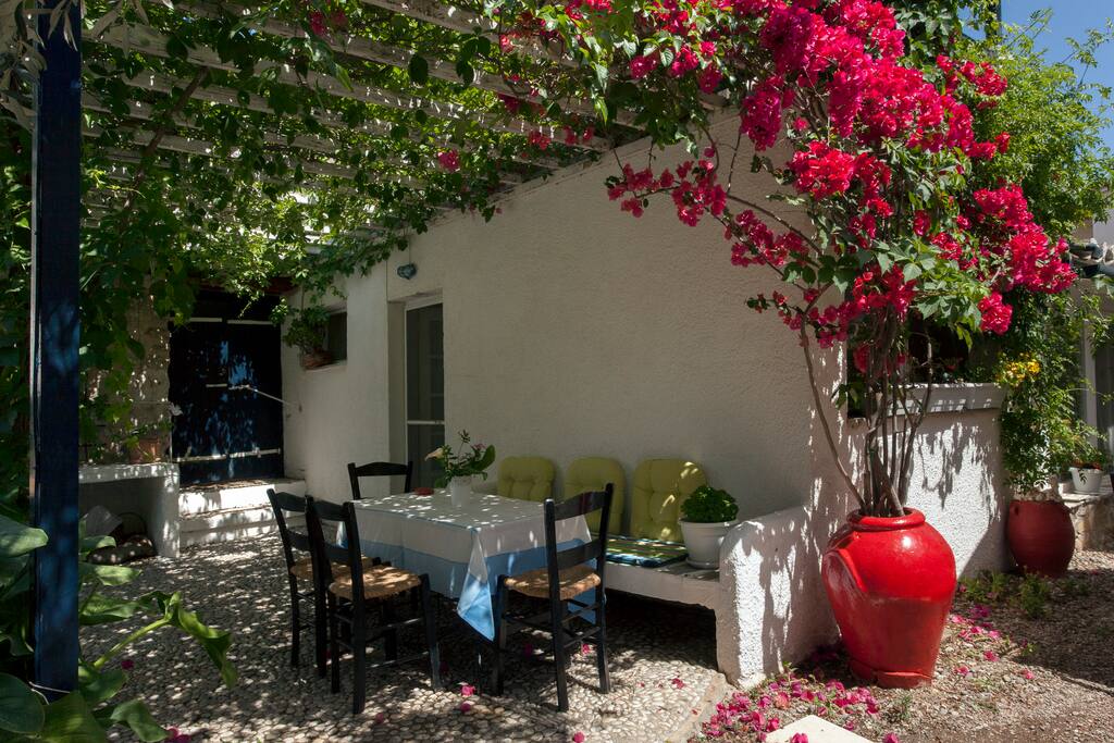 Guest House Garden Dining