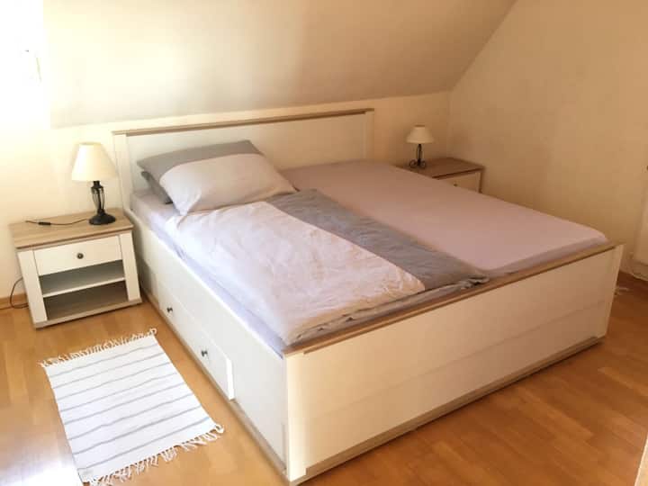 Schlafzimmer 2 // Sleepingroom 2