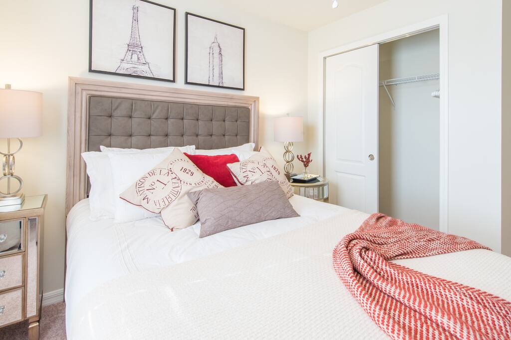 Bedroom 5 (upstairs)