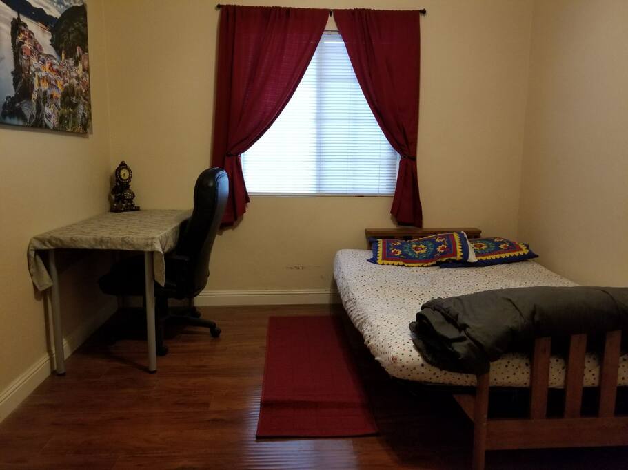 Futon bed (Queen size)