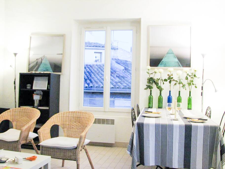 Lounge and dining area