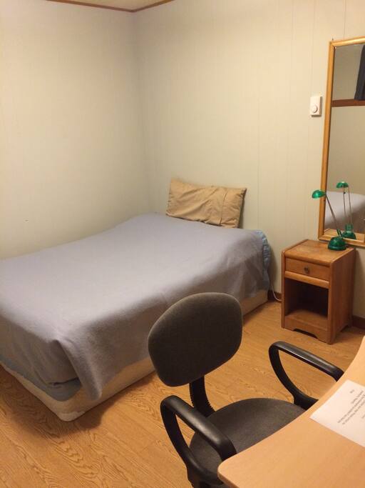Bedroom #2, double, work desk & chair.