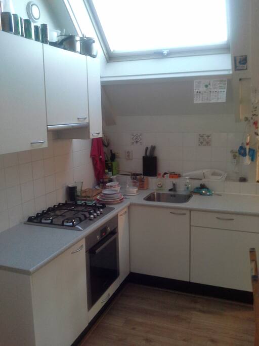 fully functional kitchen for real food!