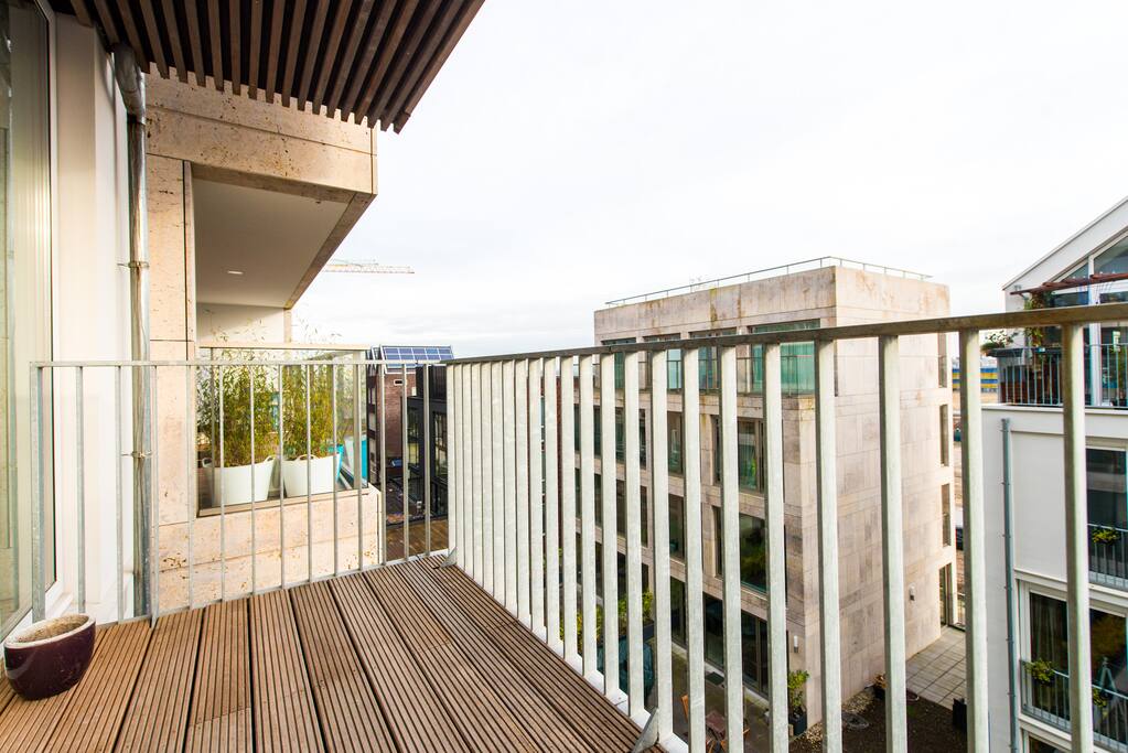 Livingroom Balcony
