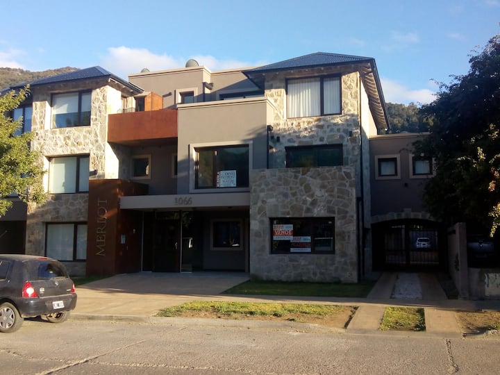 New, Modern, Bright, And Spacious Apartment - San Martin de los Andes