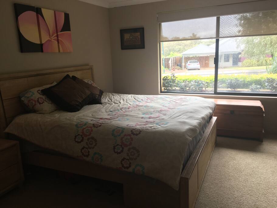 Main bedroom with King Size bed.