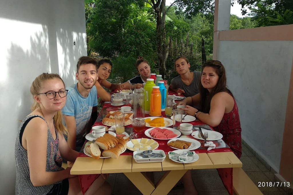 cena desayuno