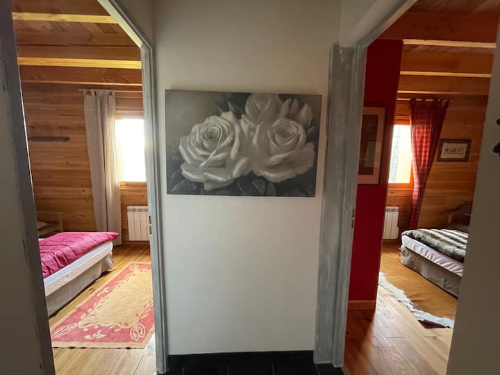 วิวห้องนอน 2 ห้องที่ชั้นล่าง 