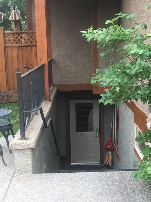 Private Entrance