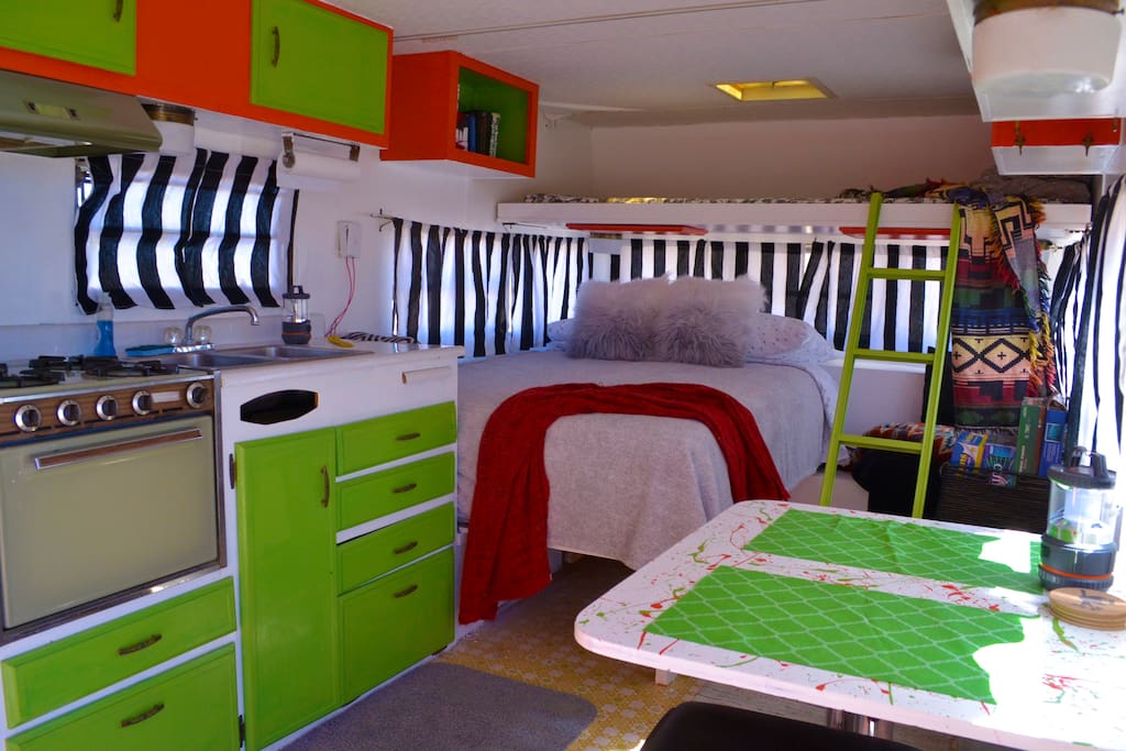 All the essentials for a comfy stay. The ladder to get to the bunk bed can be moved to have more space.