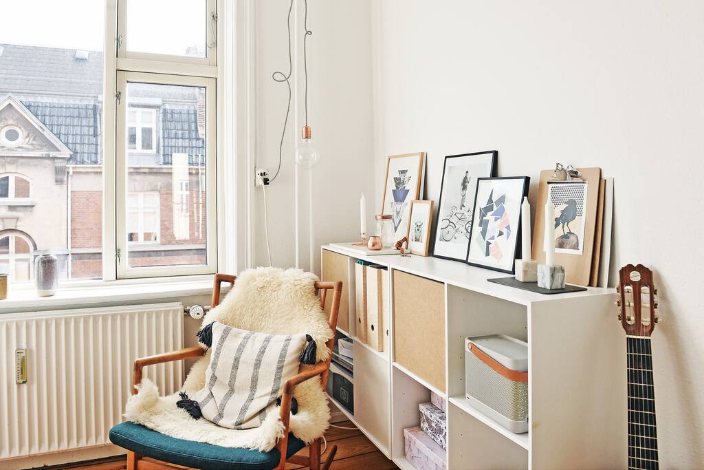 Cozy corner in the licing room