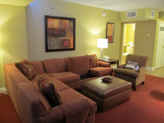 2bdm2bth Condo K Jockey club Stripfront/Bellagio gallery image 5