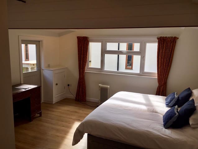 ‘The cabin’ @ Boxer dog is Boss