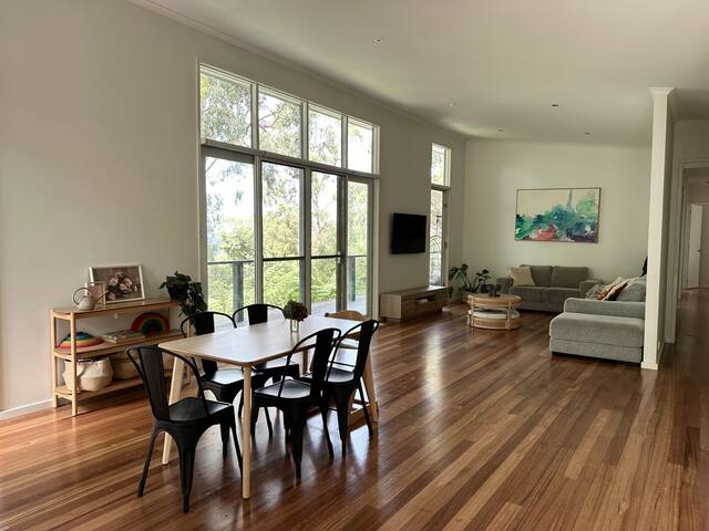 Home in the Forest gallery image 5