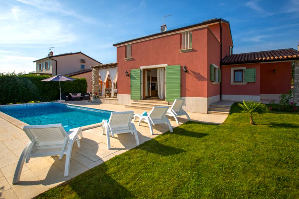 VILLA MARIA