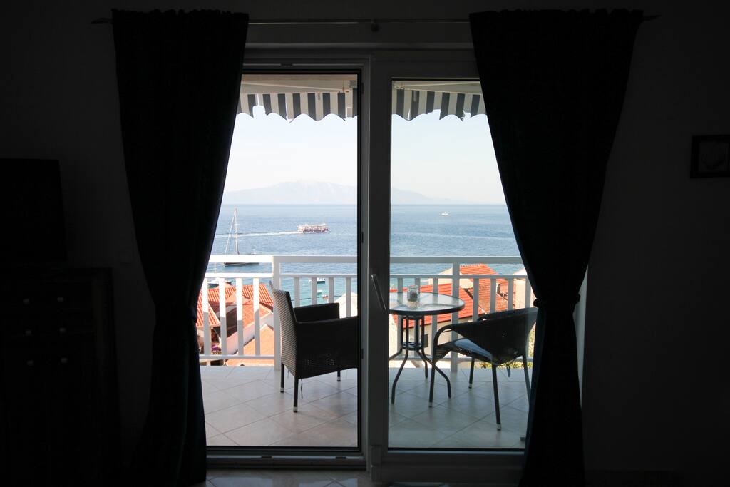 Furnished balcony with stunning view