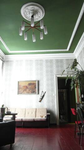 Schone Grosse Retro Wohnung In Schoneberg Apartments For Rent In Berlin Berlin Germany