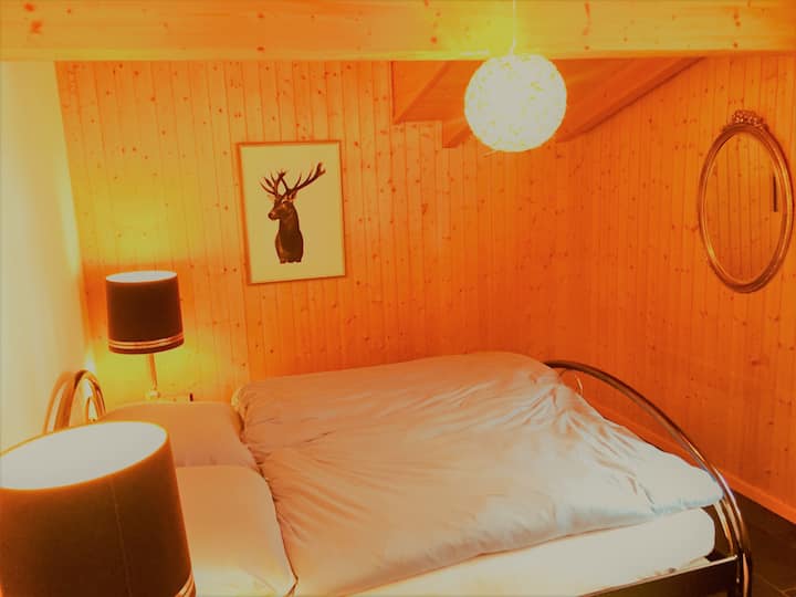 غرفة النوم 3 (الغزلان)