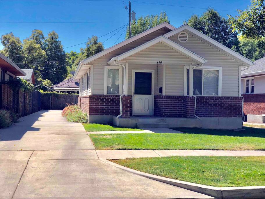 A home close to everything in SLC Houses for Rent in Salt Lake City