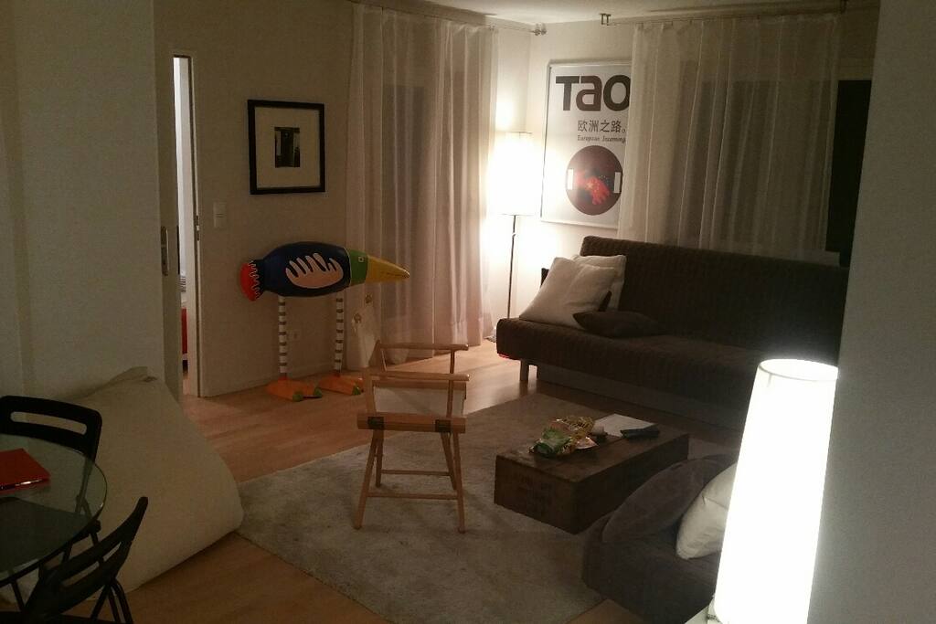 Wohnzimmer / Chilling Room