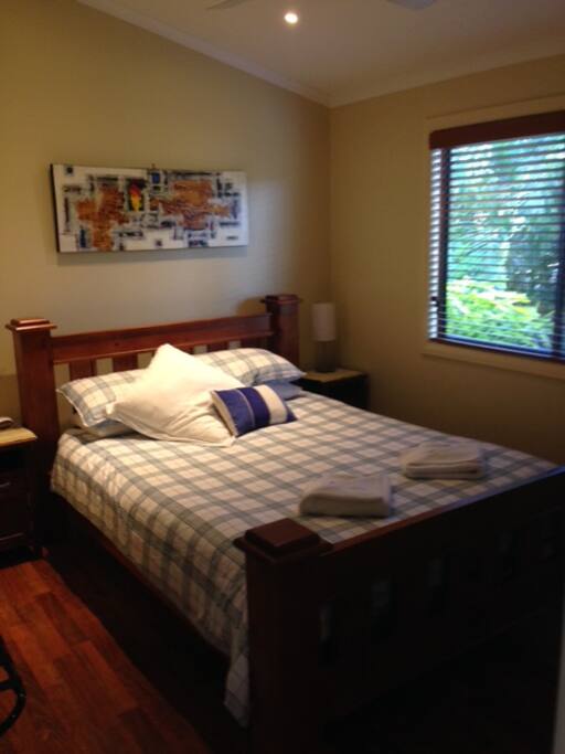 Main Bedroom, 2 bedroom deluxe cottage