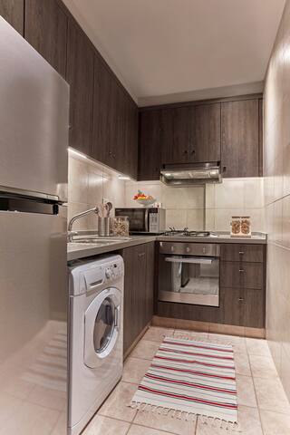 3BR Deluxe Urban Living in Orchard gallery image 2