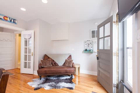 Top performing Airbnb: Walkable West Wash Park Guest House in Speer