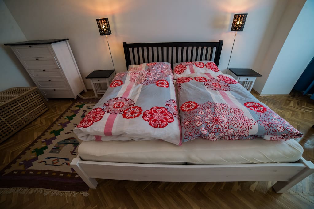 Cozy, fun and very clean apartment - bedroom with double bed