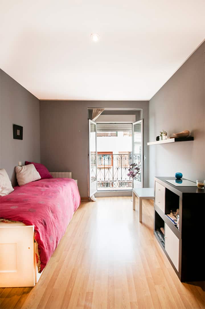 Acogedor Estudio Exterior/ascensor. Amparito - Madrid