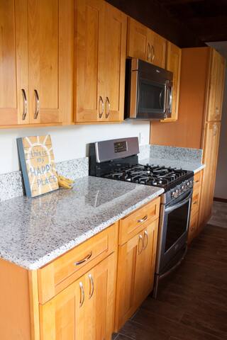 Surfer’s HQ @ Pupukea ** surf is up !!!! 30 day+ gallery image 4