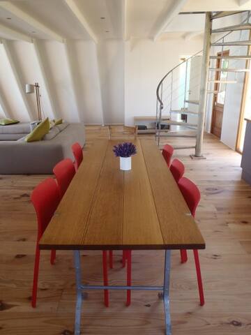 Relaxed house with stunning view gallery image 3